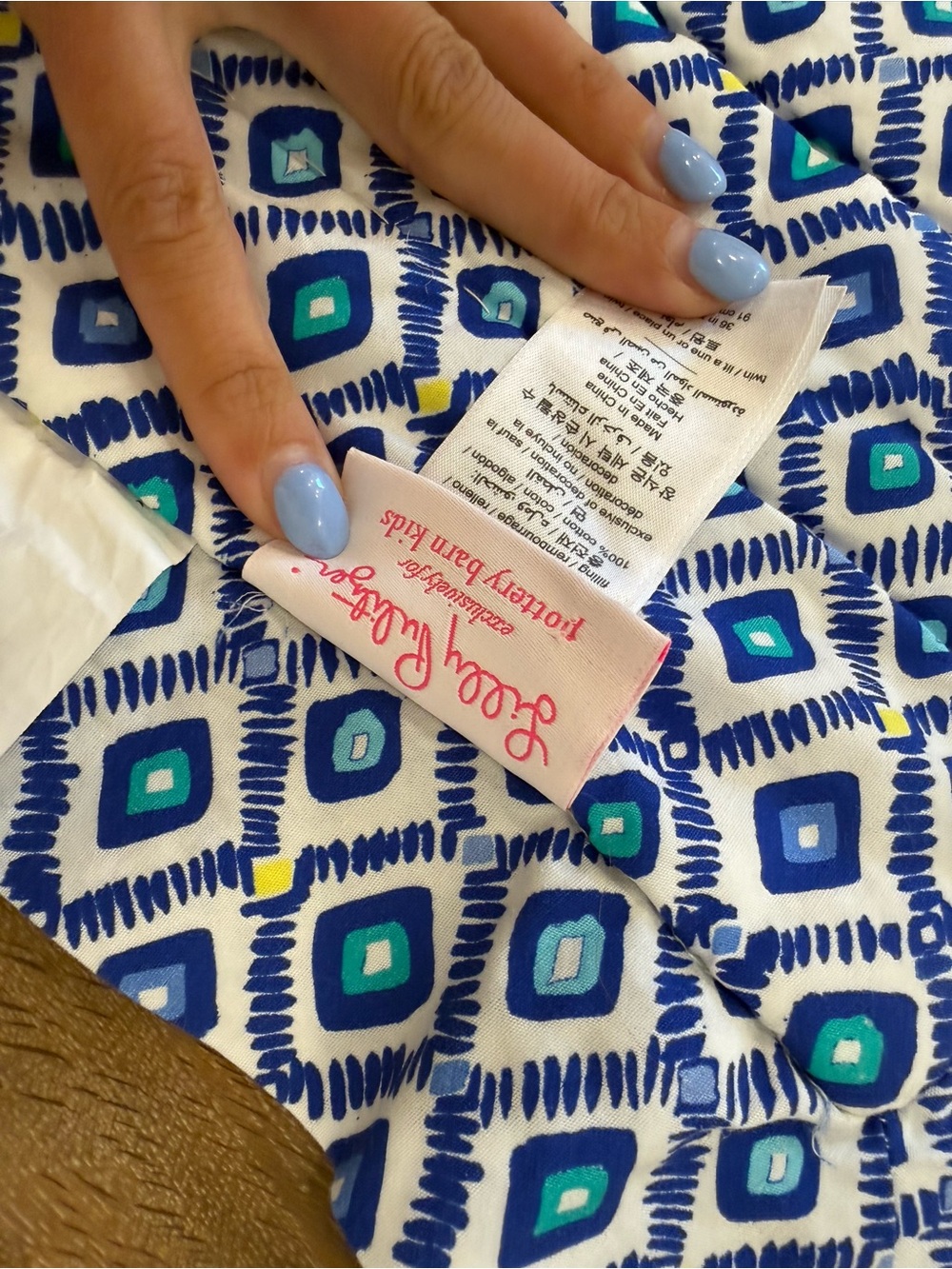 Pottery Barn Kids - Lilly Pulitzer crib blanket - Picture 8 of 8
